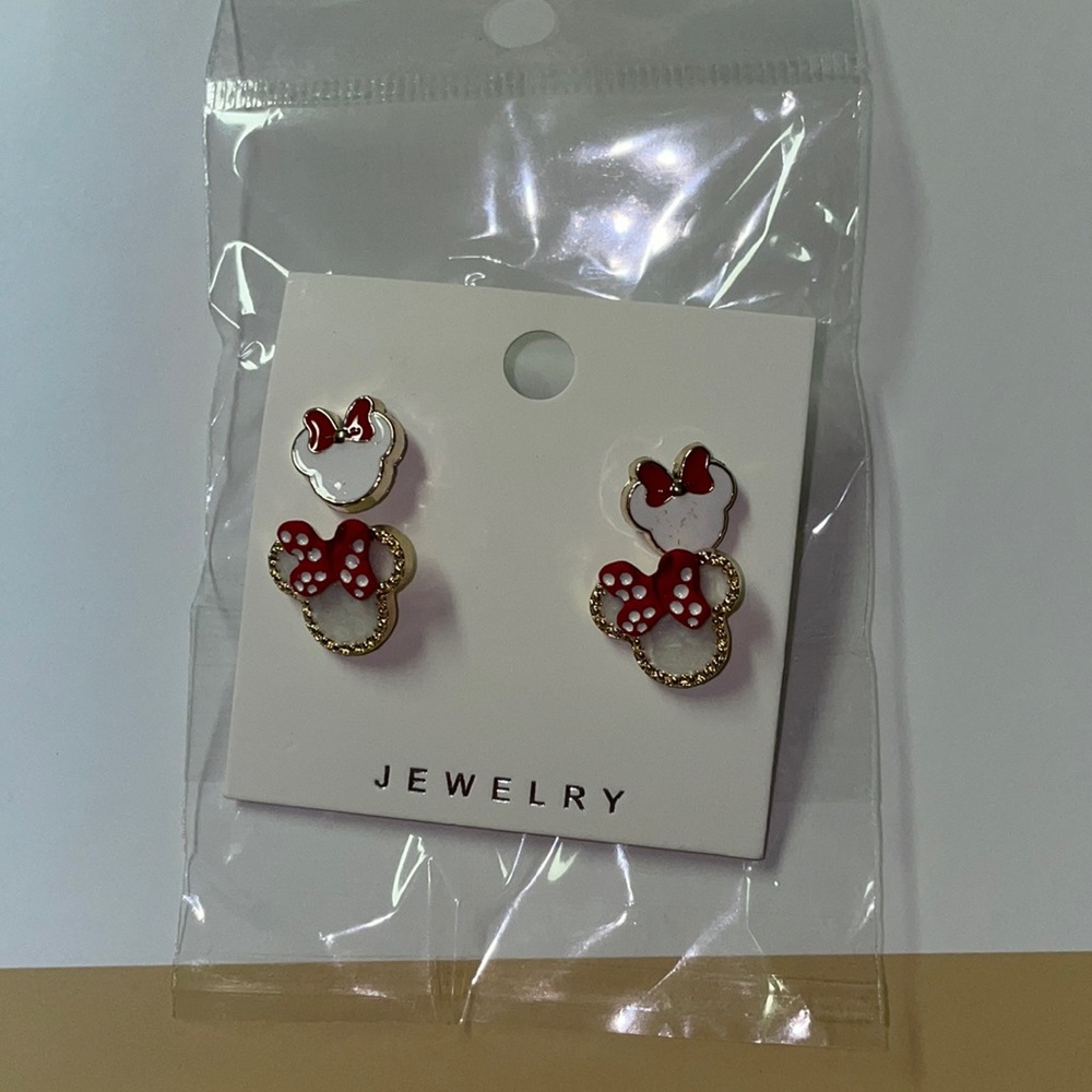 Minnie mouse earring set